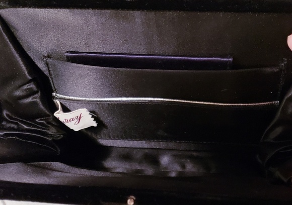 Vintage "Garay" Black Velvet 1940's Clutch - Picture 6 of 8